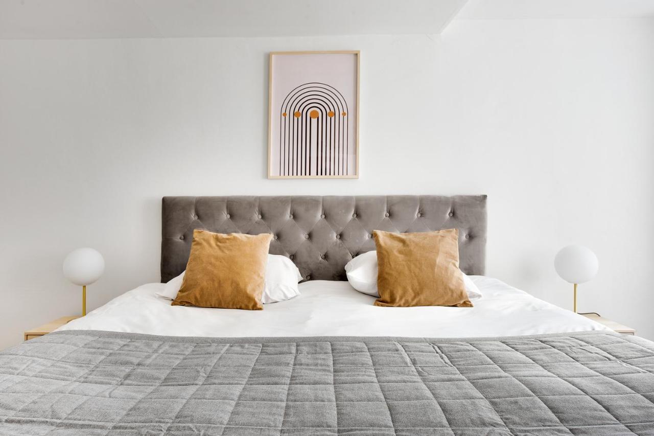 Sanders Main - Endearing Two-bedroom Duplex With A Balcony Next To Magical Nyhavn Apartamento Copenhague